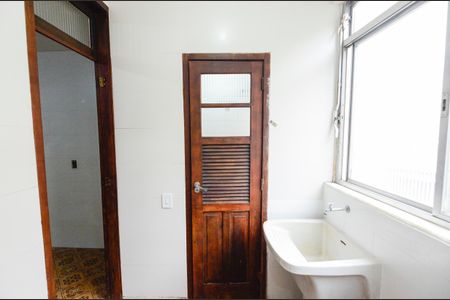 Apartamento à venda com 125m², 4 quartos e 2 vagas Apartamento à venda com 125m², 4 quartos e 2 vagasÁrea de Serviço