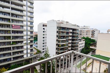 Apartamento à venda com 125m², 4 quartos e 2 vagas Apartamento à venda com 125m², 4 quartos e 2 vagasVista da Suíte