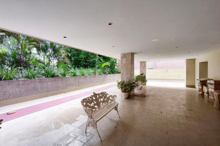 Apartamento à venda com 125m², 4 quartos e 2 vagas Apartamento à venda com 125m², 4 quartos e 2 vagasÁrea comum - Playground