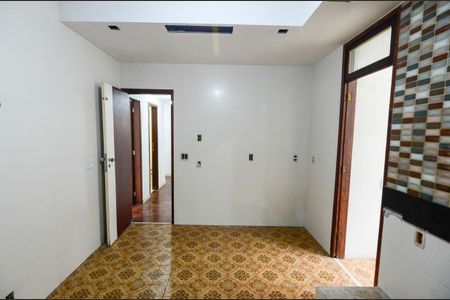 Apartamento à venda com 125m², 4 quartos e 2 vagas Apartamento à venda com 125m², 4 quartos e 2 vagasCozinha