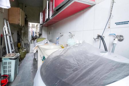 Casa à venda com 231m², 4 quartos e 4 vagas Casa à venda com 231m², 4 quartos e 4 vagasÁrea de serviço