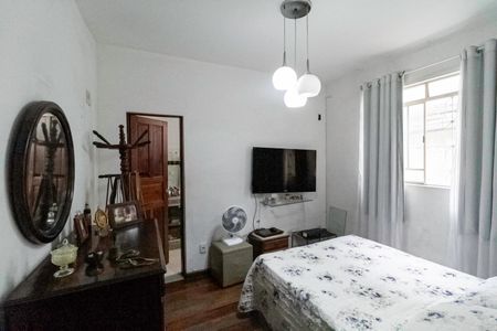 Casa à venda com 231m², 4 quartos e 4 vagas Casa à venda com 231m², 4 quartos e 4 vagasSuíte 1