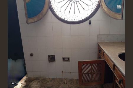 Casa à venda com 200m², 5 quartos e 10 vagas