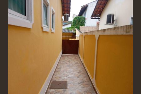 Casa à venda com 243m², 3 quartos e 2 vagas