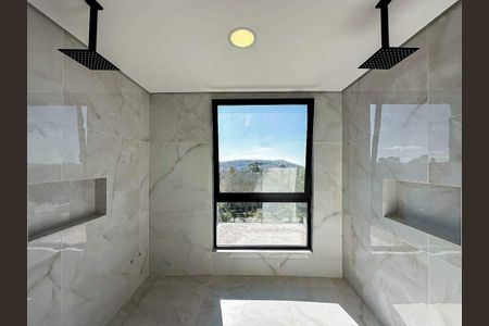 Casa à venda com 458m², 4 quartos e 4 vagas