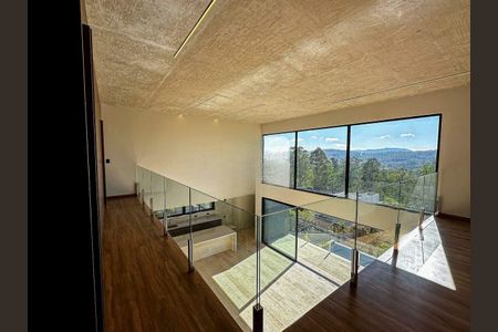 Casa à venda com 458m², 4 quartos e 4 vagas