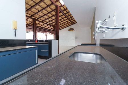 Casa à venda com 300m², 3 quartos e 4 vagas