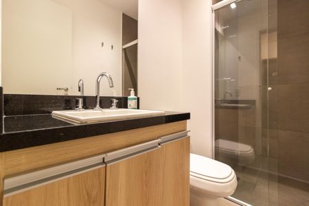 Studio à venda com 33m², 1 quarto e sem vaga Studio à venda com 33m², 1 quarto e sem vagaBanheiro