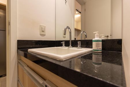 Studio à venda com 33m², 1 quarto e sem vaga Studio à venda com 33m², 1 quarto e sem vagaBanheiro