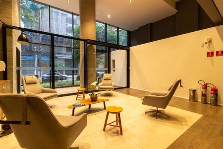 Studio para alugar com 33m², 1 quarto e 1 vaga Studio para alugar com 33m², 1 quarto e 1 vagaÁrea Comum - Hall Social