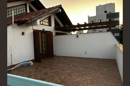 Apartamento para alugar com 165m², 1 quarto e 2 vagas Apartamento para alugar com 165m², 1 quarto e 2 vagasÁrea Externa