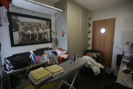 Apartamento à venda com 130m², 2 quartos e 3 vagasEscritório