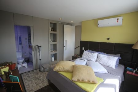 Apartamento à venda com 130m², 2 quartos e 3 vagasSuíte 2