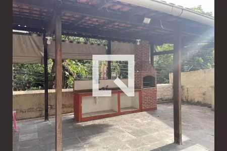 Apartamento à venda com 65m², 2 quartos e sem vagaÁrea comum