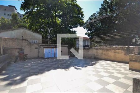 Apartamento à venda com 65m², 2 quartos e sem vagaÁrea comum