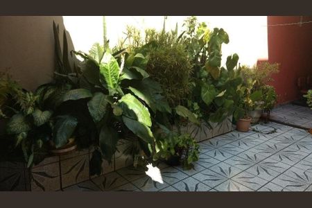 Casa à venda com 95m², 2 quartos e 2 vagas