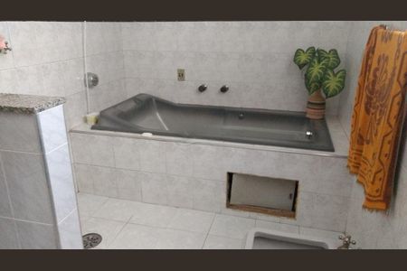 Casa à venda com 95m², 2 quartos e 2 vagas