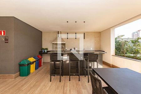 Apartamento à venda com 147m², 4 quartos e 2 vagas Apartamento à venda com 147m², 4 quartos e 2 vagasÁrea comum - Churrasqueira