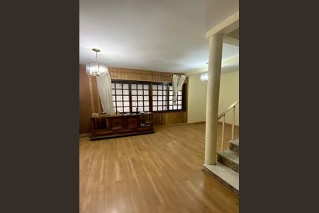 Casa à venda com 140m², 3 quartos e 1 vaga