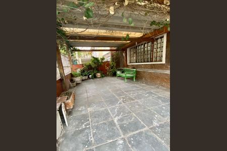 Casa à venda com 140m², 3 quartos e 1 vaga