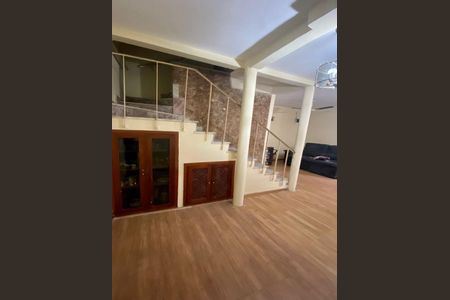 Casa à venda com 140m², 3 quartos e 1 vaga