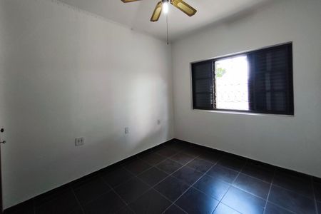 Casa à venda com 295m², 3 quartos e 2 vagas Casa à venda com 295m², 3 quartos e 2 vagasQuarto 1