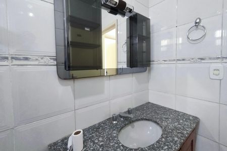 Casa à venda com 295m², 3 quartos e 2 vagas Casa à venda com 295m², 3 quartos e 2 vagasBanheiro Social