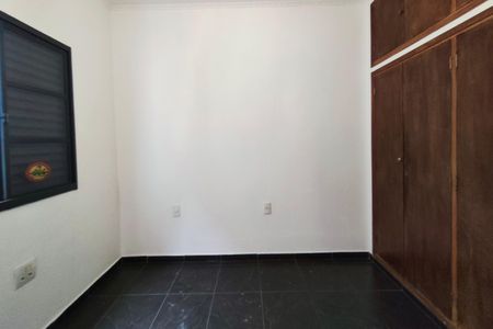 Casa à venda com 295m², 3 quartos e 2 vagas Casa à venda com 295m², 3 quartos e 2 vagasQuarto 1