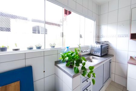 Casa à venda com 295m², 3 quartos e 2 vagas Casa à venda com 295m², 3 quartos e 2 vagasCozinha