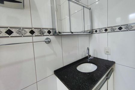 Casa à venda com 295m², 3 quartos e 2 vagas Casa à venda com 295m², 3 quartos e 2 vagasBanheiro Suíte