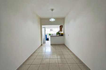 Casa à venda com 295m², 3 quartos e 2 vagas Casa à venda com 295m², 3 quartos e 2 vagasCopa