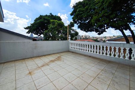 Casa à venda com 295m², 3 quartos e 2 vagas Casa à venda com 295m², 3 quartos e 2 vagasQuintal