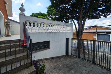 Casa à venda com 295m², 3 quartos e 2 vagas Casa à venda com 295m², 3 quartos e 2 vagasQuintal