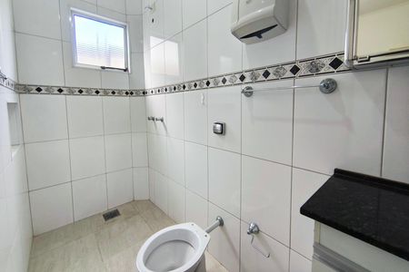 Casa à venda com 295m², 3 quartos e 2 vagas Casa à venda com 295m², 3 quartos e 2 vagasBanheiro Suíte