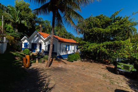 Casa à venda com 5000m², 4 quartos e 10 vagas Casa à venda com 5000m², 4 quartos e 10 vagasÁrea comum