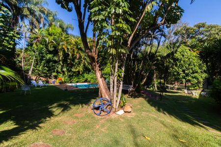 Casa à venda com 5000m², 4 quartos e 10 vagas Casa à venda com 5000m², 4 quartos e 10 vagasÁrea comum