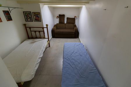Casa à venda com 5000m², 4 quartos e 10 vagas Casa à venda com 5000m², 4 quartos e 10 vagasQuarto 2