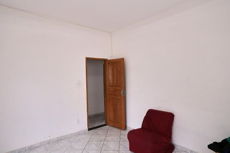 Casa à venda com 280m², 4 quartos e 3 vagas Casa à venda com 280m², 4 quartos e 3 vagasSala