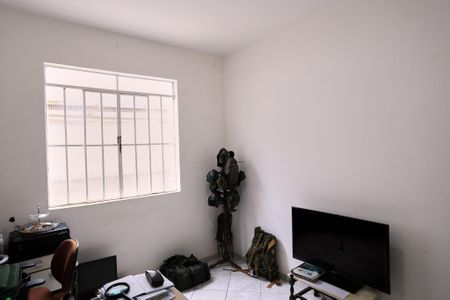 Casa à venda com 280m², 4 quartos e 3 vagas Casa à venda com 280m², 4 quartos e 3 vagasQuarto 1