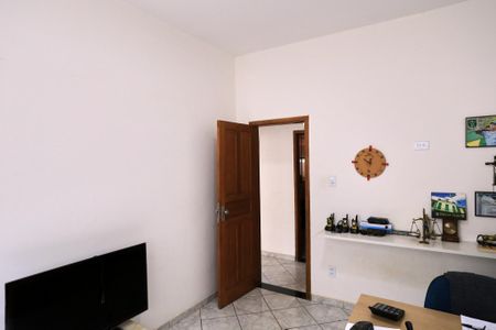 Casa à venda com 280m², 4 quartos e 3 vagas Casa à venda com 280m², 4 quartos e 3 vagasQuarto 1