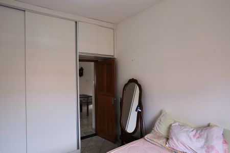 Casa à venda com 280m², 4 quartos e 3 vagas Casa à venda com 280m², 4 quartos e 3 vagasSuíte