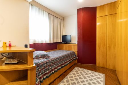 Apartamento à venda com 354m², 4 quartos e 4 vagas Apartamento à venda com 354m², 4 quartos e 4 vagasSuíte 4