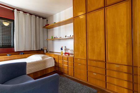Apartamento à venda com 354m², 4 quartos e 4 vagas Apartamento à venda com 354m², 4 quartos e 4 vagasSuíte 3