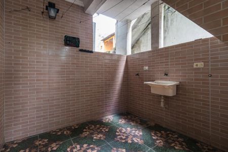 Casa para alugar com 46m², 2 quartos e 1 vaga Casa para alugar com 46m², 2 quartos e 1 vagaÁrea de Serviço