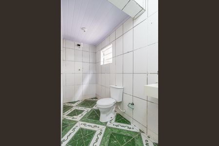 Casa para alugar com 46m², 2 quartos e 1 vaga Casa para alugar com 46m², 2 quartos e 1 vagaBanheiro