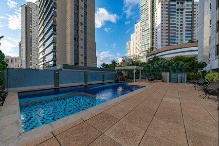 Apartamento à venda com 278m², 4 quartos e 4 vagas Apartamento à venda com 278m², 4 quartos e 4 vagasÁrea comum