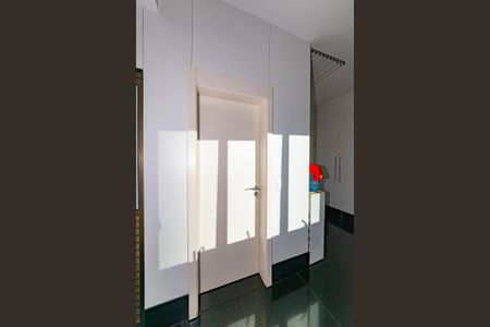 Apartamento à venda com 278m², 4 quartos e 4 vagas Apartamento à venda com 278m², 4 quartos e 4 vagasÁrea de Serviço