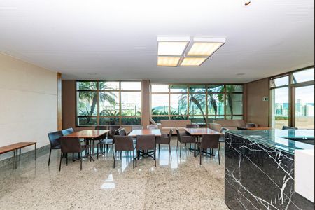 Apartamento à venda com 278m², 4 quartos e 4 vagas Apartamento à venda com 278m², 4 quartos e 4 vagasÁrea comum