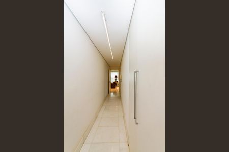 Apartamento à venda com 278m², 4 quartos e 4 vagas Apartamento à venda com 278m², 4 quartos e 4 vagasCorredor