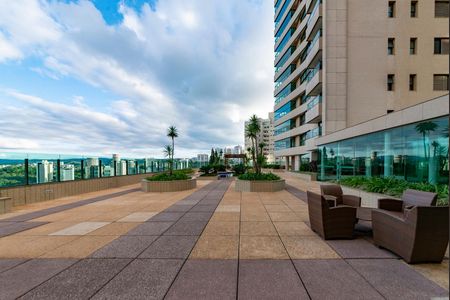 Apartamento à venda com 278m², 4 quartos e 4 vagas Apartamento à venda com 278m², 4 quartos e 4 vagasÁrea comum